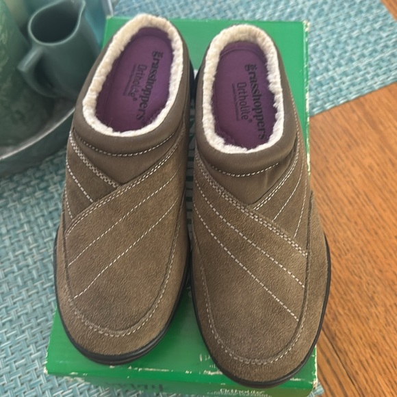 NWT Grasshoppers Ortholite Prospect Clog - Size 7N - Picture 2 of 9